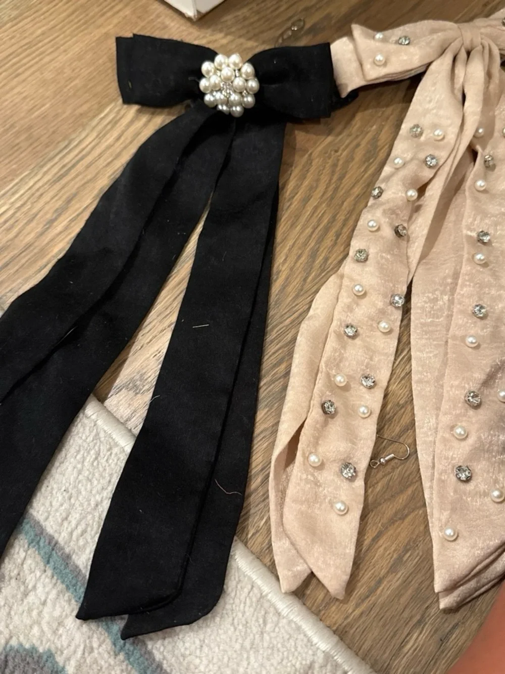 Pearl Embellished Black and Nude Velvet Hair Bow Set